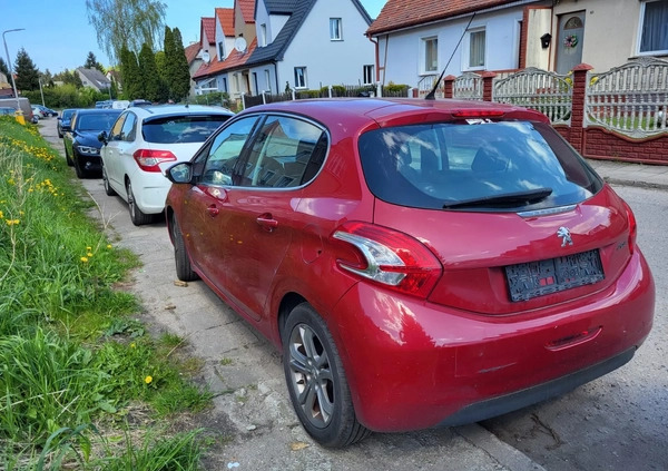 Peugeot 208 cena 19299 przebieg: 195200, rok produkcji 2013 z Koszalin małe 56